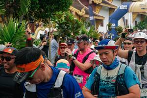 BIB: 
                            <button type="button" onclick="openModal(26906764)" class="btn btn-primary btn-sm float-right btn-popup" data-toggle="modal" data-target=".modal-high-quality">
                        <i class="fas fa-shopping-cart"></i> Add to Cart
                    </button>
                                            <button type="button" onclick="isThisMe(26906764, true)" class="btn btn-success btn-sm float-right btn-popup btn-isme hidden" data-toggle="tooltip" data-placement="bottom" title="นี่คือรูปของคุณใช่ไหม คลิกที่นี่เพื่อเอาเข้าอัลบั้ม">
                        <i class="fas fa-plus"></i> Add to album
                    </button>
                    <button type="button" onclick="isThisMe(26906764, false)" class="btn btn-warning btn-sm float-right btn-popup btn-isnotme hidden">
                        <i class="fas fa-ban"></i> Remove from album
                    </button>